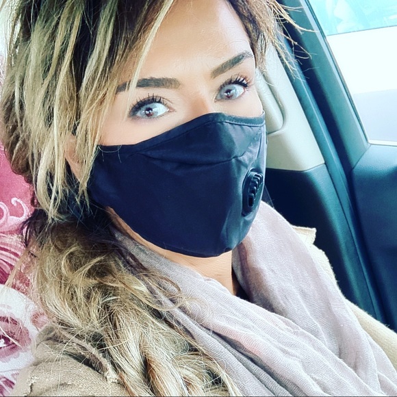 Meet your Posher, Ez - Picture 2 of 12